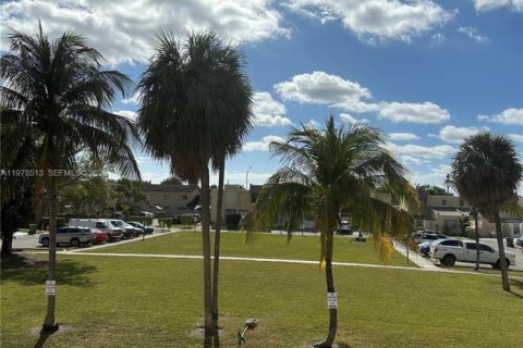 Touwnhouse à louer à Hialeah, Floride: 2 chambres, 84.36 m2 № 2044517 - photo 26