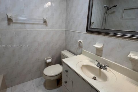 Touwnhouse à louer à Hialeah, Floride: 2 chambres, 84.36 m2 № 2044517 - photo 15