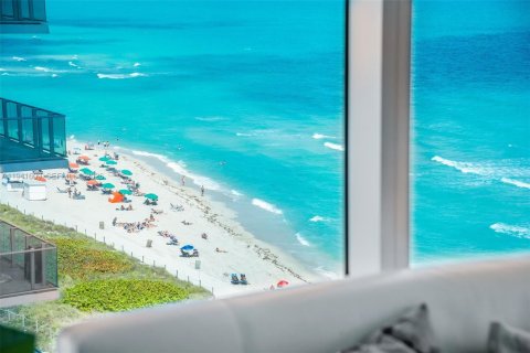 Copropriété à vendre à Miami Beach, Floride: 2 chambres, 119.84 m2 № 1998694 - photo 10