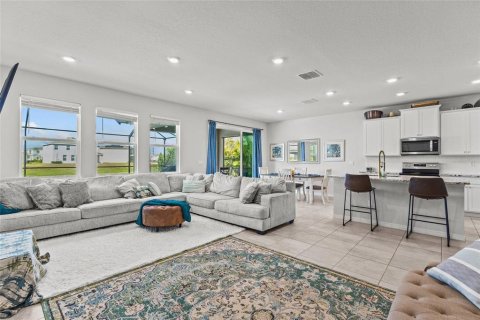 House in Bradenton, Florida 4 bedrooms, 256.04 sq.m. № 2217210 - photo 7