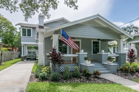 Villa ou maison à Tampa, Floride 3 chambres, 210.42 m2 № 2416867