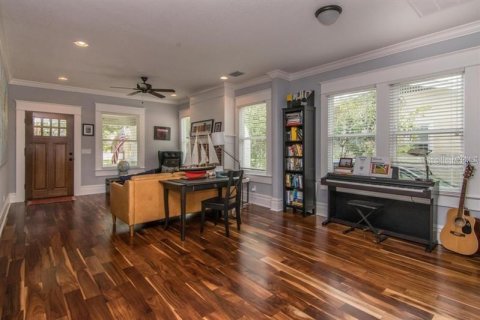 Villa ou maison à vendre à Tampa, Floride: 3 chambres, 210.42 m2 № 2416867 - photo 4