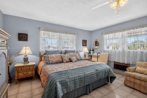 Купить кондоминиум в Майами, Флорида 1 спальня, 82.03м2, № 2025006 - фото 17