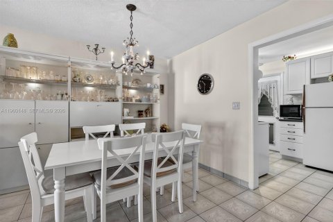 Купить кондоминиум в Майами, Флорида 1 спальня, 82.03м2, № 2025006 - фото 9