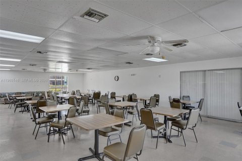 Купить кондоминиум в Майами, Флорида 1 спальня, 82.03м2, № 2025006 - фото 27