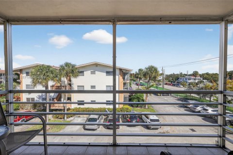 Купить кондоминиум в Майами, Флорида 1 спальня, 82.03м2, № 2025006 - фото 4