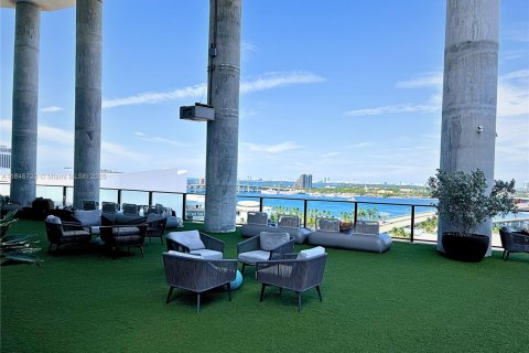Condo in Miami, Florida  № 1845568 - photo 23