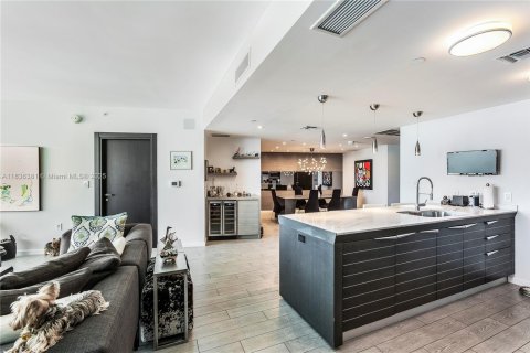 Copropriété à louer à Miami, Floride: 2 chambres, 139.35 m2 № 1821549 - photo 11