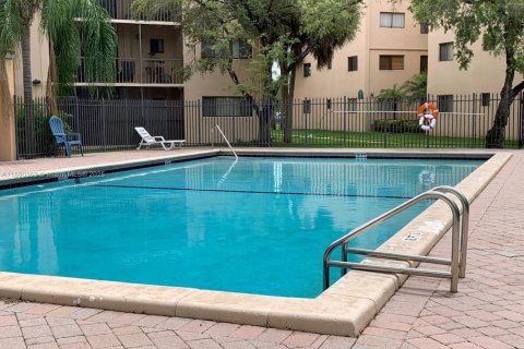 Copropriété à louer à Miami, Floride: 2 chambres, 89.65 m2 № 2042210 - photo 6