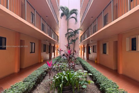 Copropriété à louer à Miami, Floride: 2 chambres, 89.65 m2 № 2042210 - photo 15