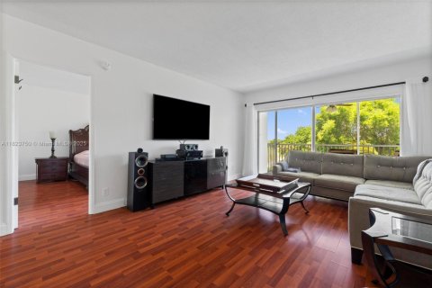 Copropriété à vendre à Pompano Beach, Floride: 1 chambre, 83.61 m2 № 1978255 - photo 12