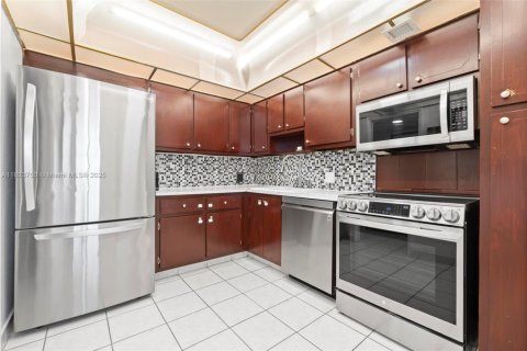 Copropriété à vendre à Pompano Beach, Floride: 1 chambre, 83.61 m2 № 1978255 - photo 7