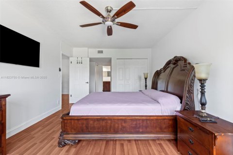 Copropriété à vendre à Pompano Beach, Floride: 1 chambre, 83.61 m2 № 1978255 - photo 19