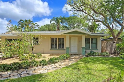 House in Sarasota, Florida 2 bedrooms, 149.02 sq.m. № 1642519 - photo 3
