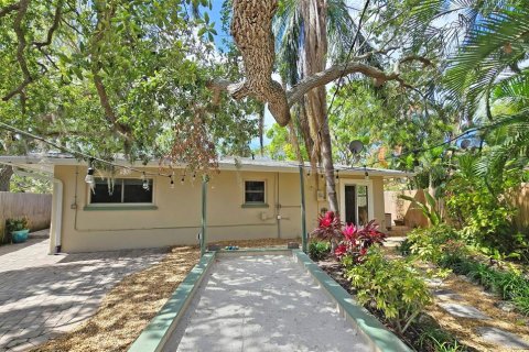 House in Sarasota, Florida 2 bedrooms, 149.02 sq.m. № 1642519 - photo 28