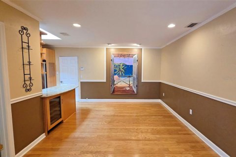 House in Sarasota, Florida 2 bedrooms, 149.02 sq.m. № 1642519 - photo 8