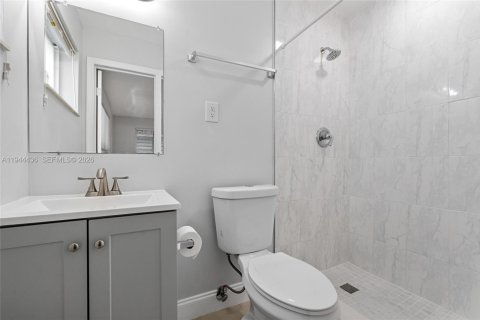 House in Fort Lauderdale, Florida 3 bedrooms, 117.52 sq.m. № 2001041 - photo 20