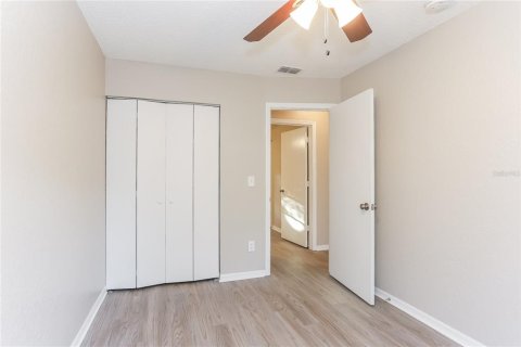 Снять в аренду виллу или дом в Сент-Питерсберг, Флорида 5 комнат, 103.86м2, № 1853858 - фото 8