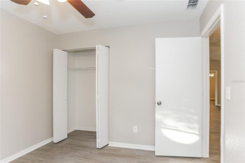 Снять в аренду виллу или дом в Сент-Питерсберг, Флорида 5 комнат, 103.86м2, № 1853858 - фото 13