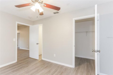 Снять в аренду виллу или дом в Сент-Питерсберг, Флорида 5 комнат, 103.86м2, № 1853858 - фото 9