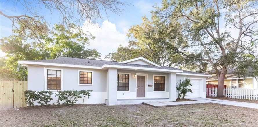 Casa en Saint Petersburg, Florida 4 dormitorios, 103.86 m2 № 1853858