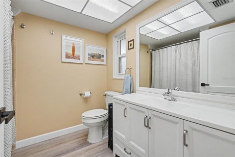 Villa ou maison à vendre à Clearwater, Floride: 3 chambres, 128.58 m2 № 2137779 - photo 13