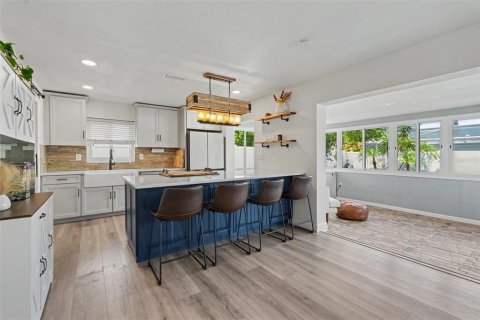 Villa ou maison à vendre à Clearwater, Floride: 3 chambres, 128.58 m2 № 2137779 - photo 3