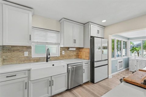 Villa ou maison à vendre à Clearwater, Floride: 3 chambres, 128.58 m2 № 2137779 - photo 7