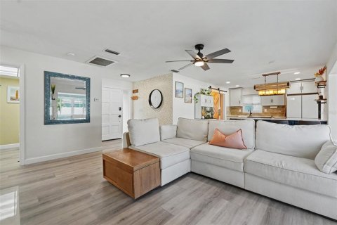Villa ou maison à vendre à Clearwater, Floride: 3 chambres, 128.58 m2 № 2137779 - photo 8