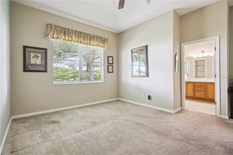 House in Leesburg, Florida 3 bedrooms, 176.24 sq.m. № 2277584 - photo 13