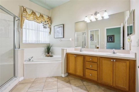 House in Leesburg, Florida 3 bedrooms, 176.24 sq.m. № 2277584 - photo 15