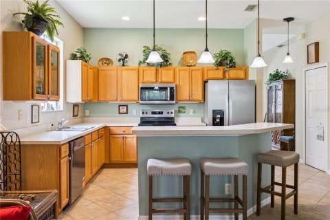 House in Leesburg, Florida 3 bedrooms, 176.24 sq.m. № 2277584 - photo 7