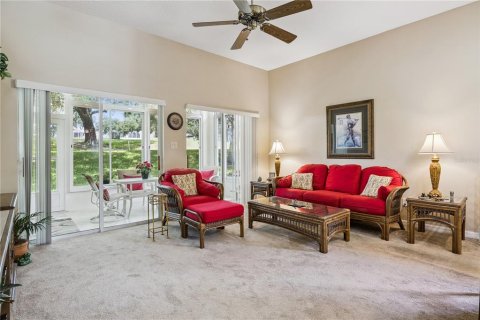 House in Leesburg, Florida 3 bedrooms, 176.24 sq.m. № 2277584 - photo 6