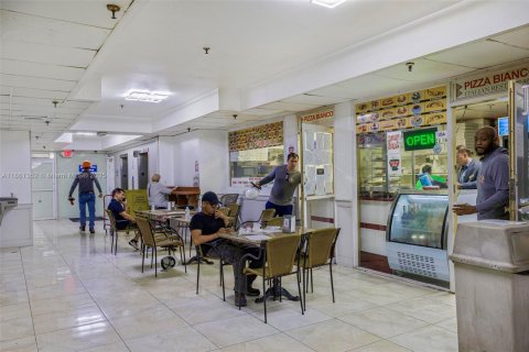 Купить кондоминиум в Санни-Айлс-Бич, Флорида 40.88м2, № 1957423 - фото 28