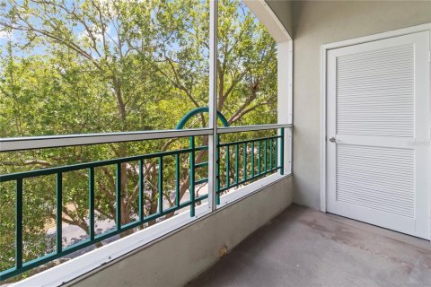 Condo in Sarasota, Florida, 2 bedrooms № 2156273 - photo 29
