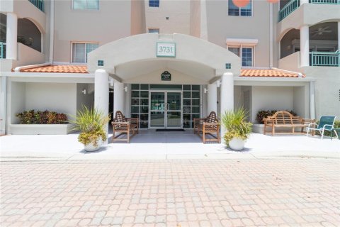 Condo in Sarasota, Florida, 2 bedrooms № 2156273