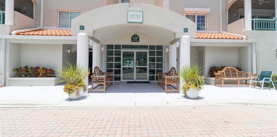 Condo in Sarasota, Florida, 2 bedrooms № 2156273