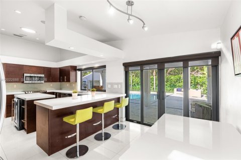 Villa ou maison à louer à Palmetto Bay, Floride: 5 chambres, 423.54 m2 № 2177275 - photo 10