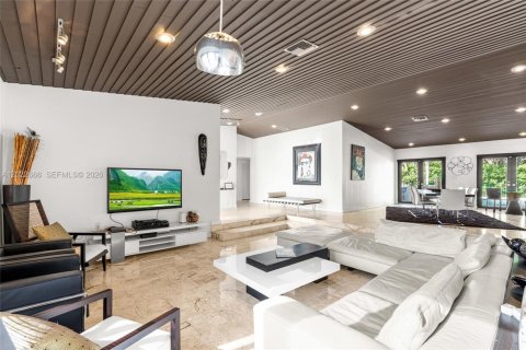Villa ou maison à louer à Palmetto Bay, Floride: 5 chambres, 423.54 m2 № 2177275 - photo 7
