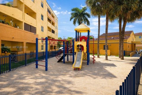 Снять в аренду кондоминиум в Майами, Флорида 1 спальня, 78.78м2, № 2004061 - фото 13