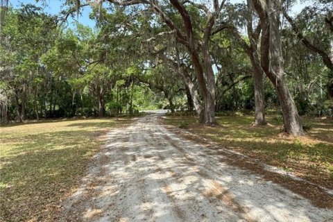House in Oak Hill, Florida 3 bedrooms, 198.44 sq.m. № 1679131 - photo 27