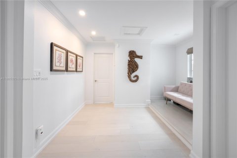 Купить виллу или дом в Бока-Ратон, Флорида 5 спален, 357.77м2, № 1923048 - фото 24