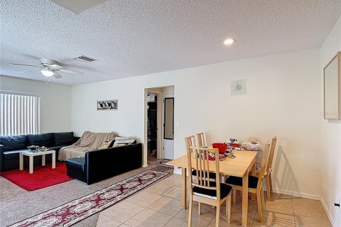 Casa en venta en Kissimmee, Florida, 3 dormitorios, 142.05 m2 № 1823211 - foto 11