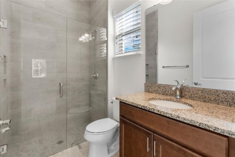 Casa en venta en Orlando, Florida, 5 dormitorios, 367.34 m2 № 1917165 - foto 23