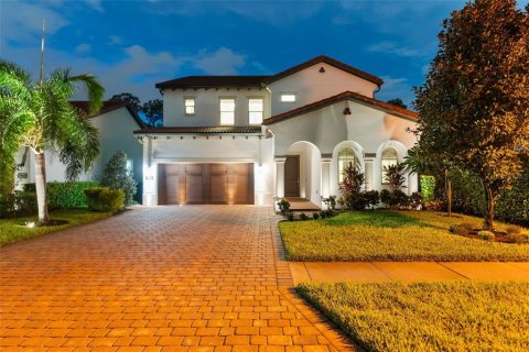 Casa en venta en Orlando, Florida, 5 dormitorios, 367.34 m2 № 1917165 - foto 4