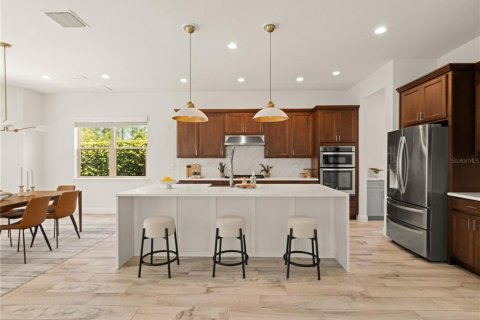 Casa en venta en Orlando, Florida, 5 dormitorios, 367.34 m2 № 1917165 - foto 15