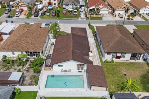 Villa ou maison à vendre à Tampa, Floride: 4 chambres, 199.18 m2 № 2156072 - photo 5