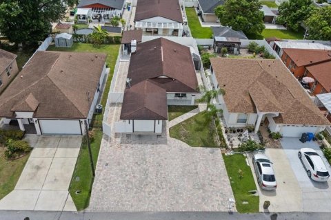 Villa ou maison à vendre à Tampa, Floride: 4 chambres, 199.18 m2 № 2156072 - photo 4