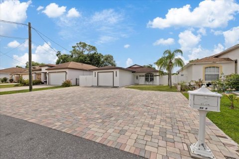 Villa ou maison à vendre à Tampa, Floride: 4 chambres, 199.18 m2 № 2156072 - photo 3