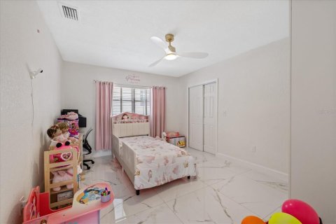 Villa ou maison à vendre à Tampa, Floride: 4 chambres, 199.18 m2 № 2156072 - photo 17